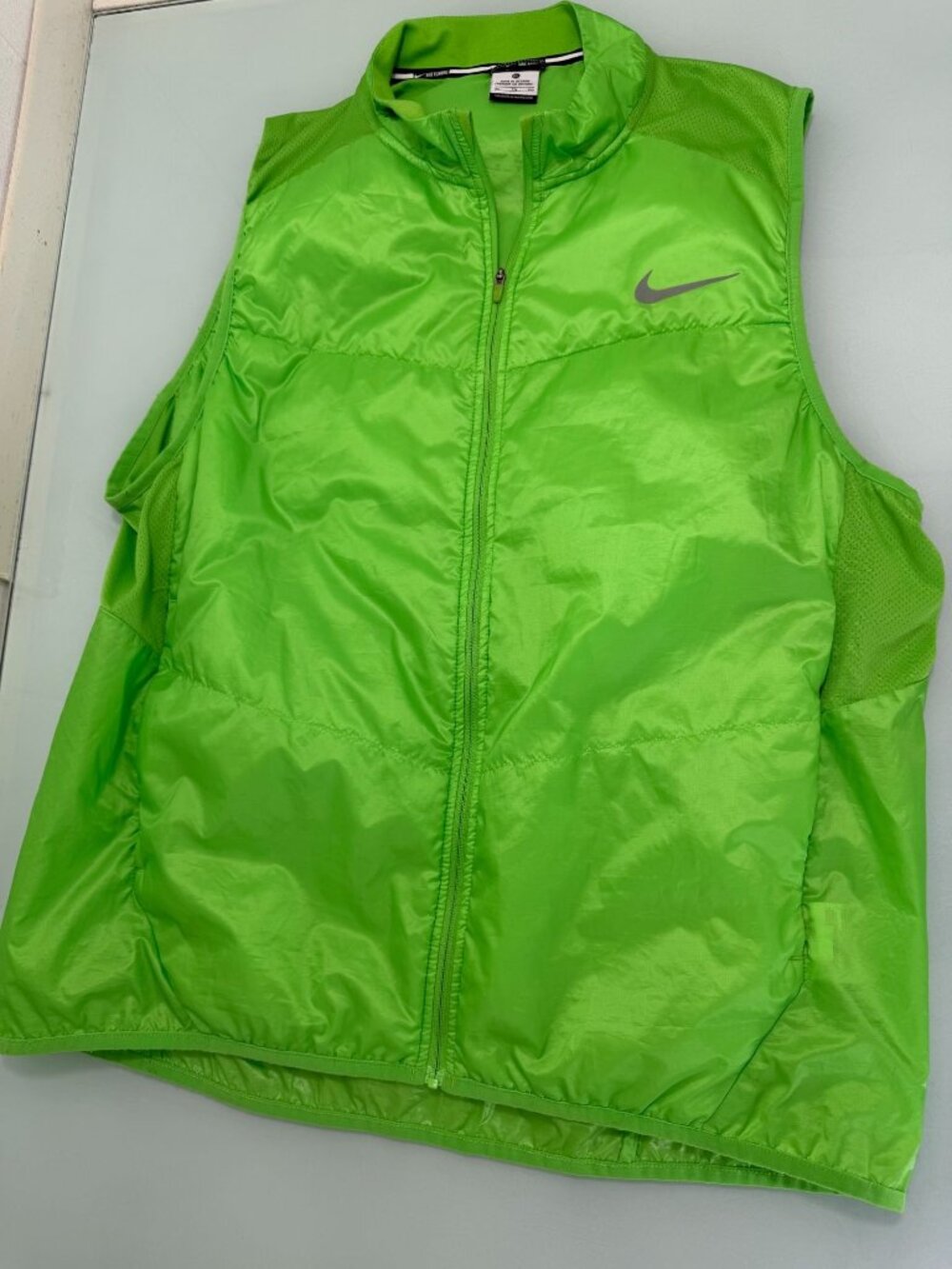 Nike Running Vest Jacket Mens XL Green Full Zip Lightweight Insulated Pockets